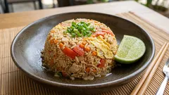 Thailändsk stekt ris med kyckling: den där äkta smaken från Thailand – det är två detaljer som avgör allt