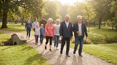 Varje steg räknas: varför regelbundna promenader är mer fördelaktiga än maratonlöpning