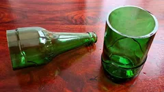 Så skär du en glasflaska hemma utan att den flisar sig: 3 metoder som funkar