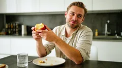 Kan man äta frukt efter maten? Sanningen om uppblåsthet som sällan nämns