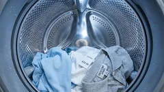 Vad döljer sig i nya kläder från butiken och varför det är viktigt att tvätta dem innan första användningen